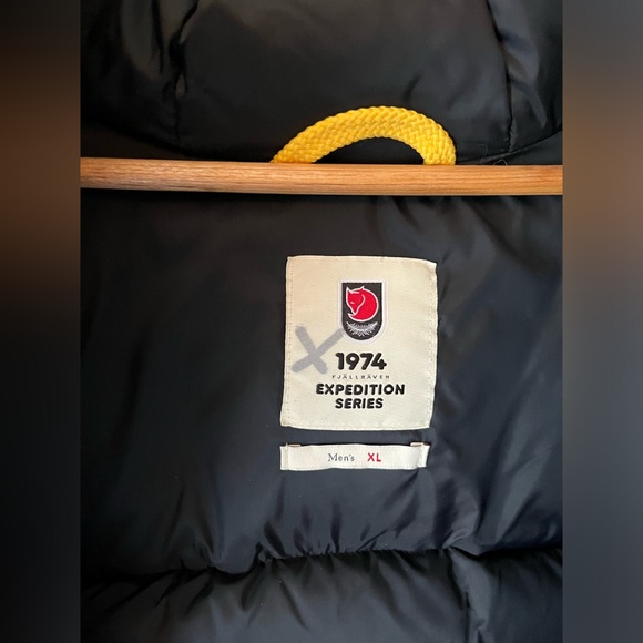 Fjallraven Expedition Down Lite in Black. Men’s XL - Picture 3 of 9